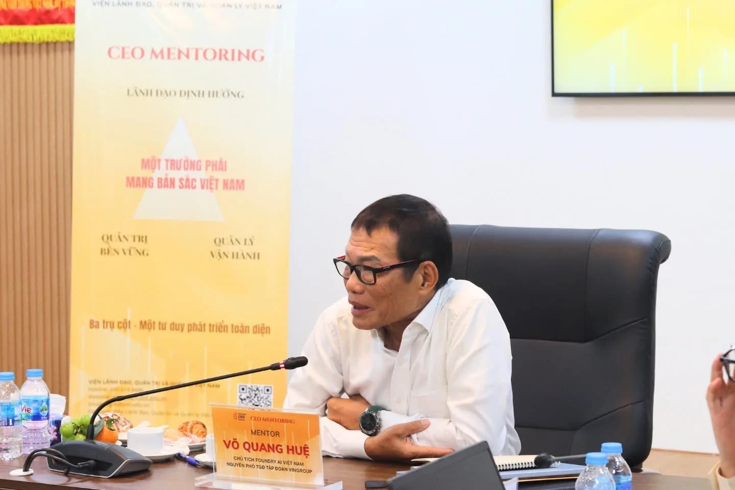 RƯỢU COCKTAIL: Nghệ thuật "pha trộn" trong quản trị doanh nghiệp Việt Nam