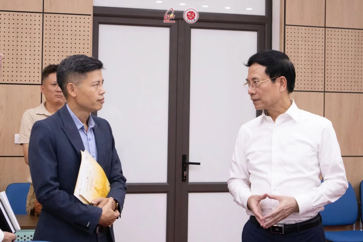 Lãnh đạo, Quản trị và Quản lý doanh nghiệp: Sự thống nhất giữa Đạo đức, Khoa học và Nghệ thuật